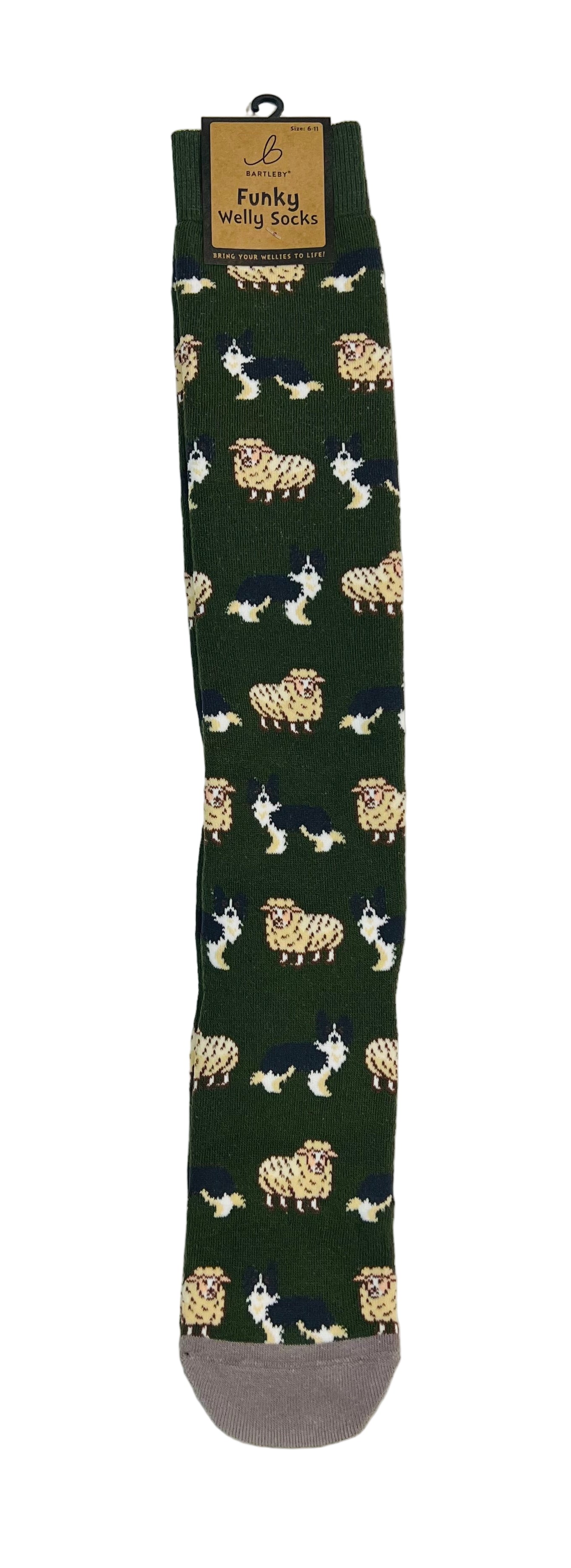 Sheep & Sheepdog Welly Socks — Men’s 6–11 (Green, Funky Design)